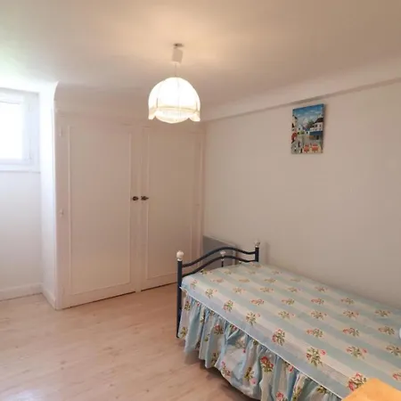 Maison Spacieuse Entre Monts Du Cantal Et Aubrac - 10 Pers, 2000m² De Terrain, Animaux Acceptes - Fr-1-742-139 *